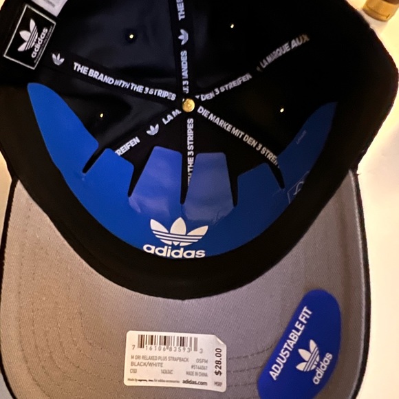 Adidas men strap back cap adjustable fit - Picture 3 of 4